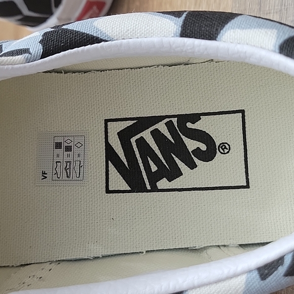 Van's Era Brand new in the box. - Picture 11 of 12